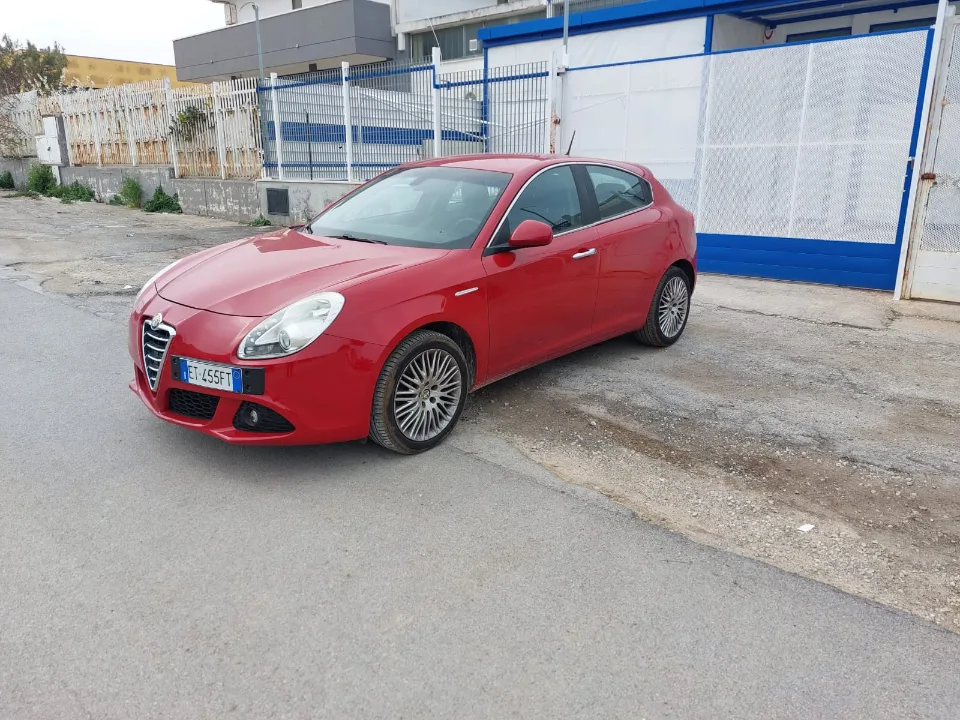Alfa Romeo Giulietta Benzina